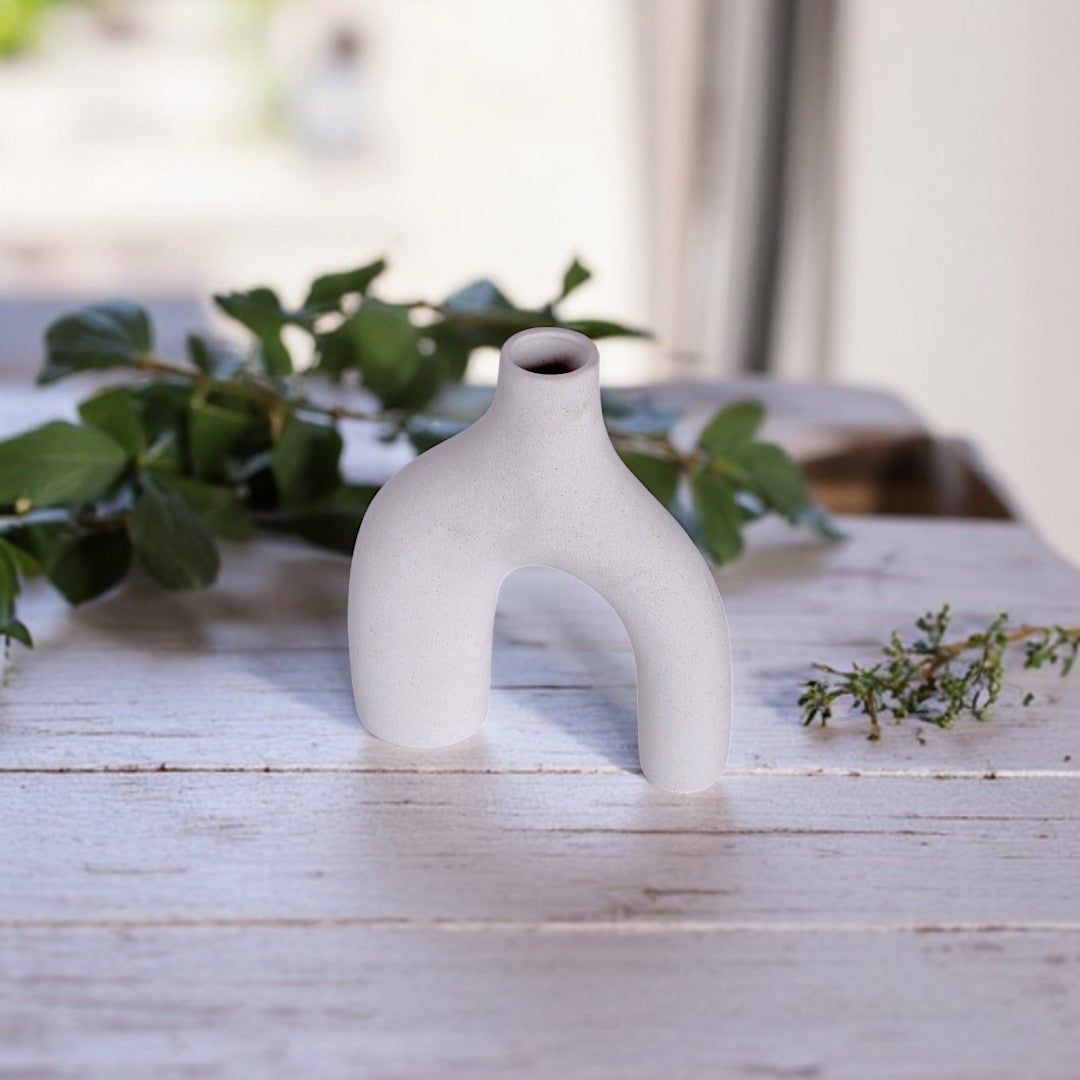 White Modern Minimalist Ceramic Vase