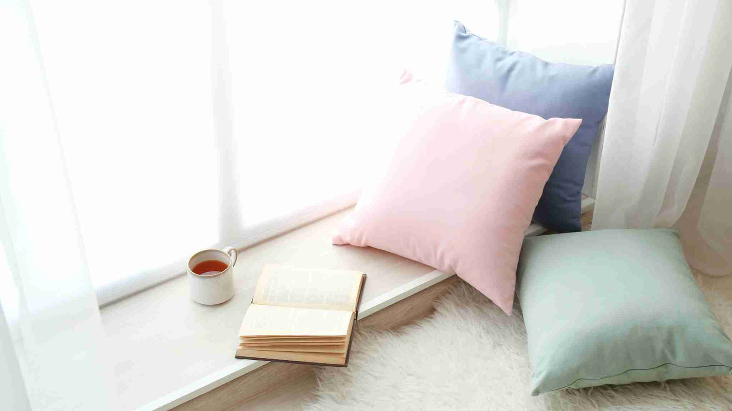 Pillows & Cushions