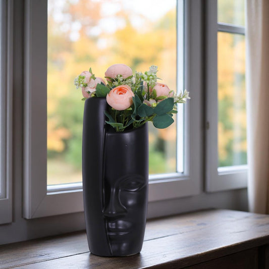 Black Sculpture Vase