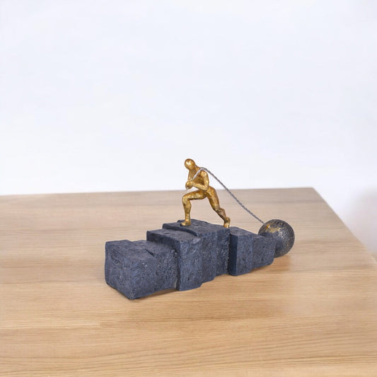 Climbing Men Motivational Sculpture Table Decor Showpiece