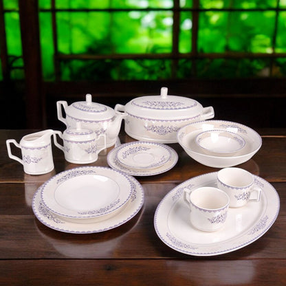 Home Trends Dinnerware Set