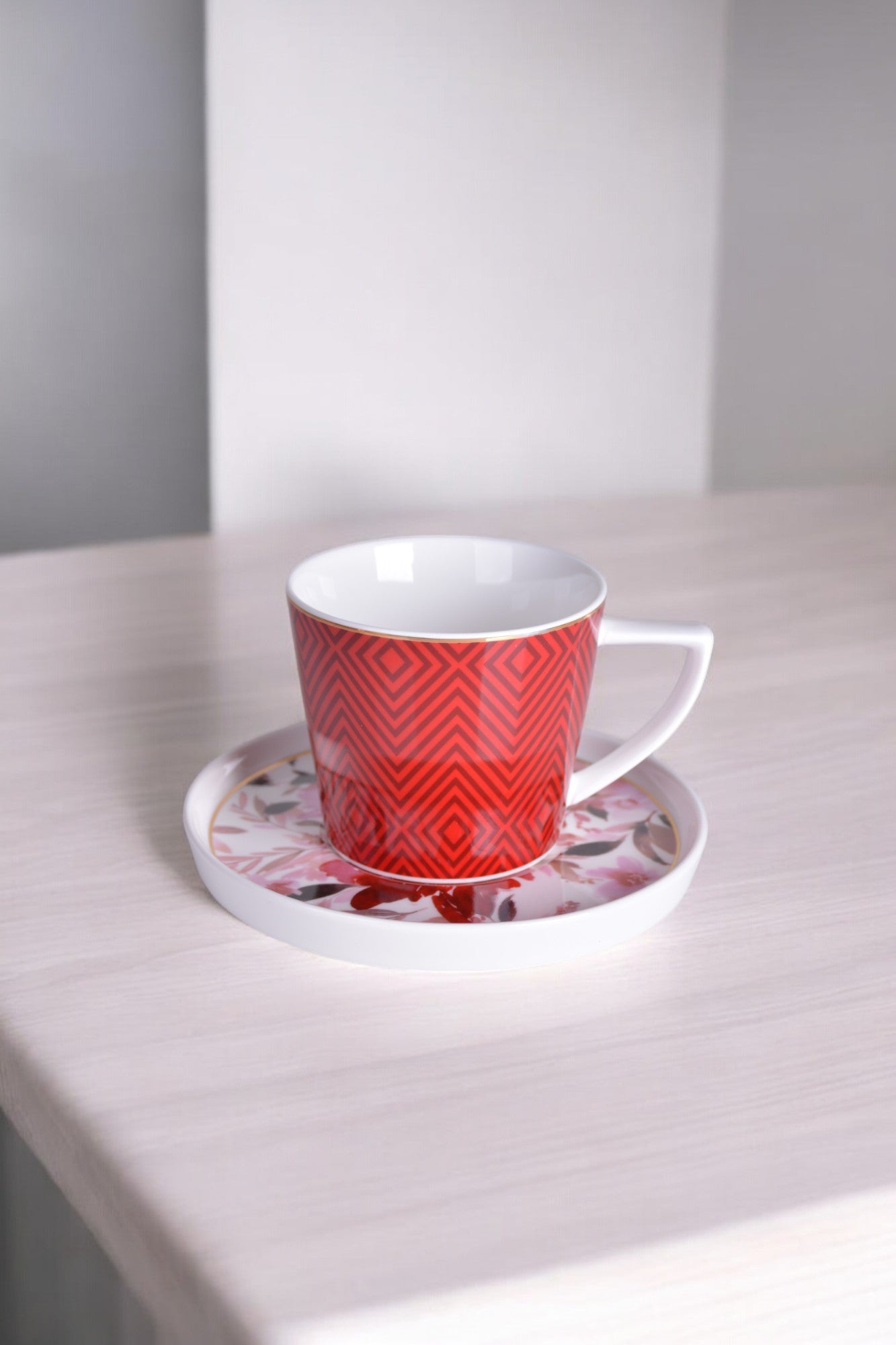 MK54 Cup & Saucer Set Glowing Red (6pcs Set) Red