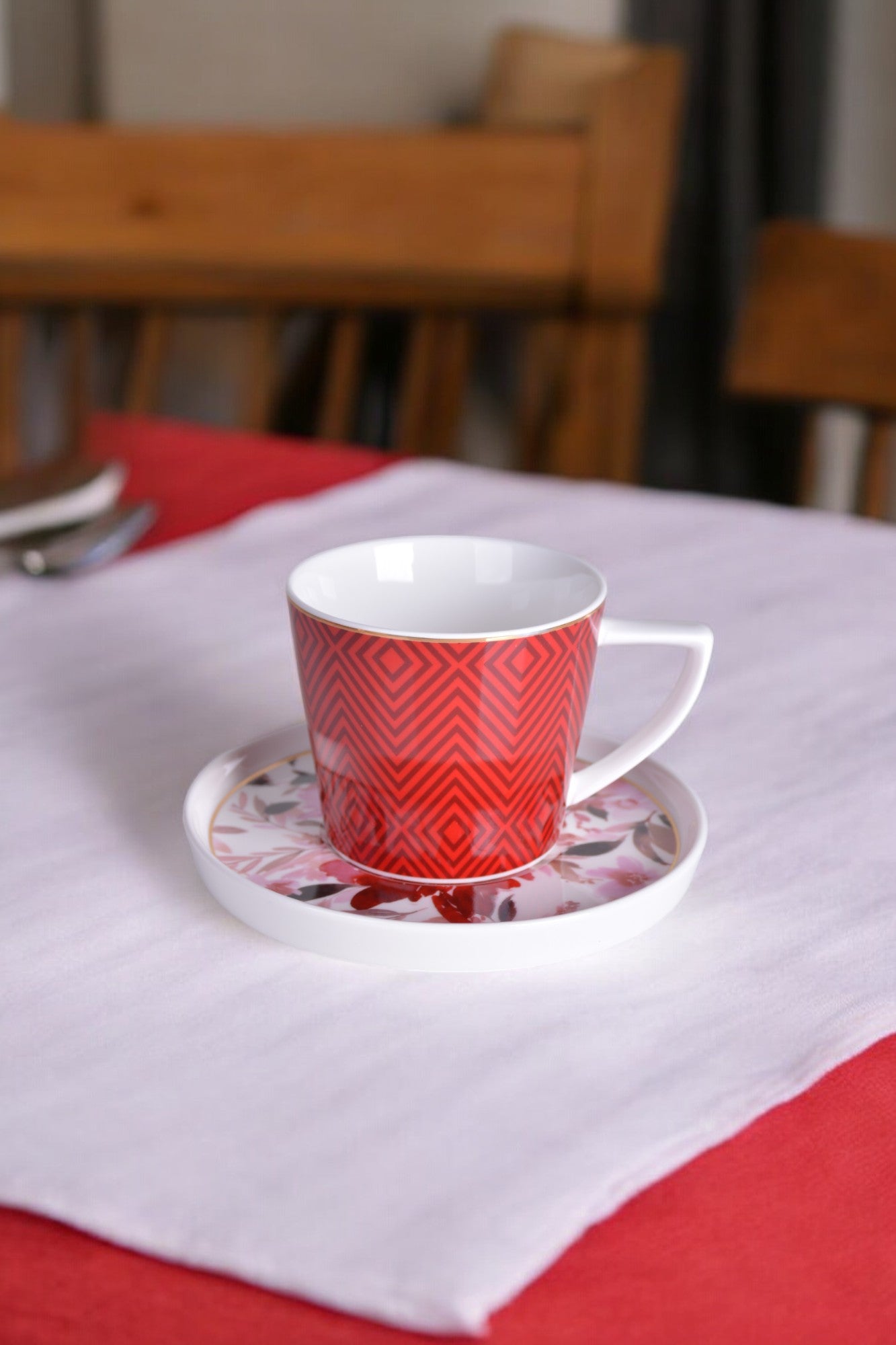 MK54 Cup & Saucer Set Glowing Red (6pcs Set) Red